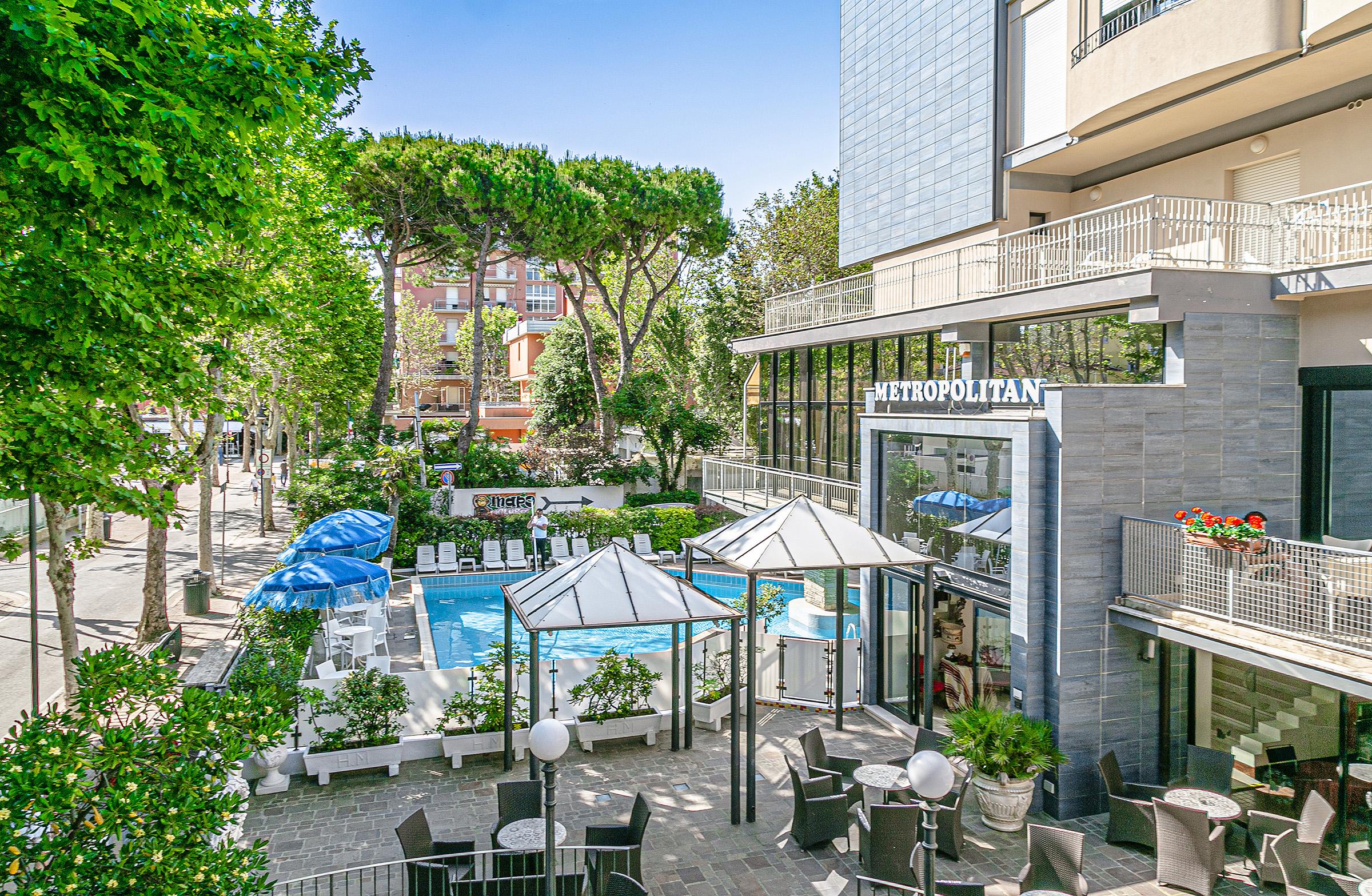 Hotel Metropolitan Белларія-Іджеа-Марина Екстер'єр фото